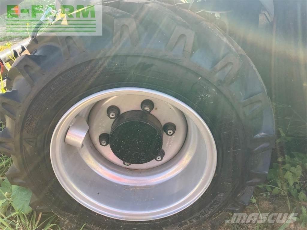 Manitou ULM 412 H 農業用伸縮臂裝載機