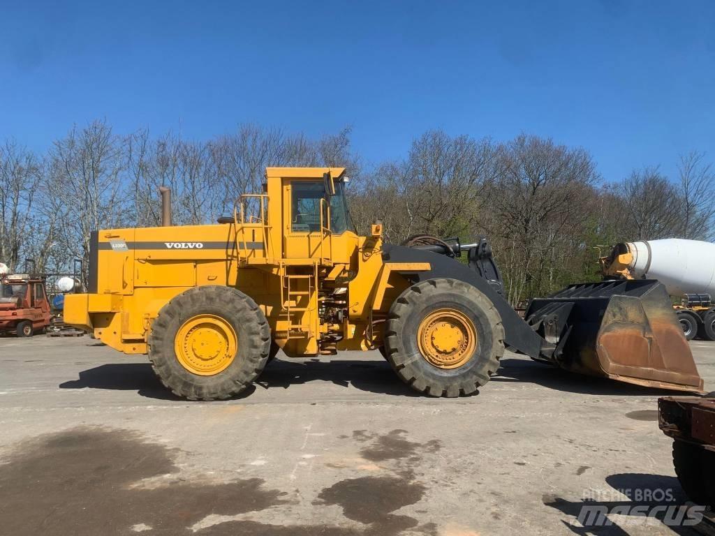 Volvo L330C 輪胎式裝載機