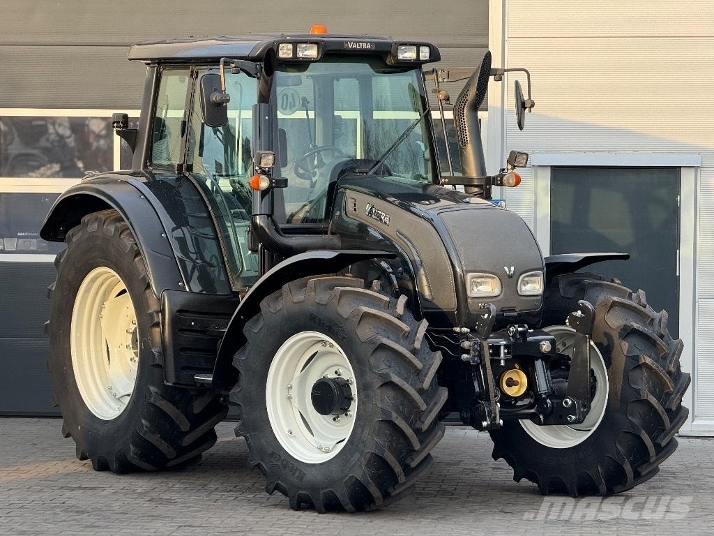 Valtra N 122 V 曳引機