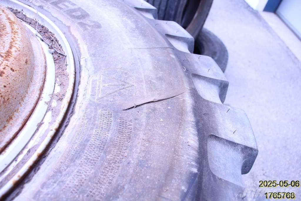Michelin XMINED2 輪胎、車輪和輪圈