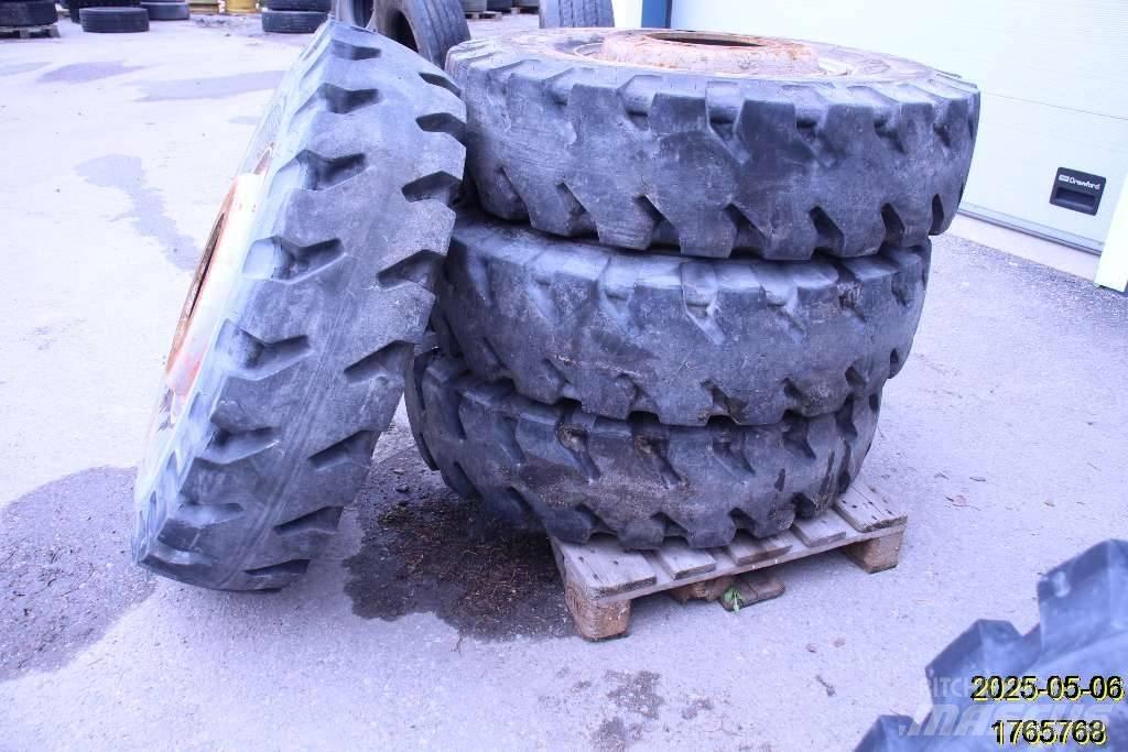 Michelin XMINED2 輪胎、車輪和輪圈