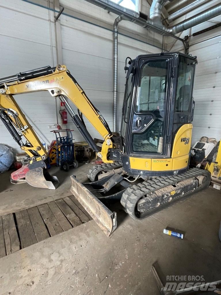 Yanmar Vio 33 小型挖土機/掘鑿機<7t(小型挖掘機)
