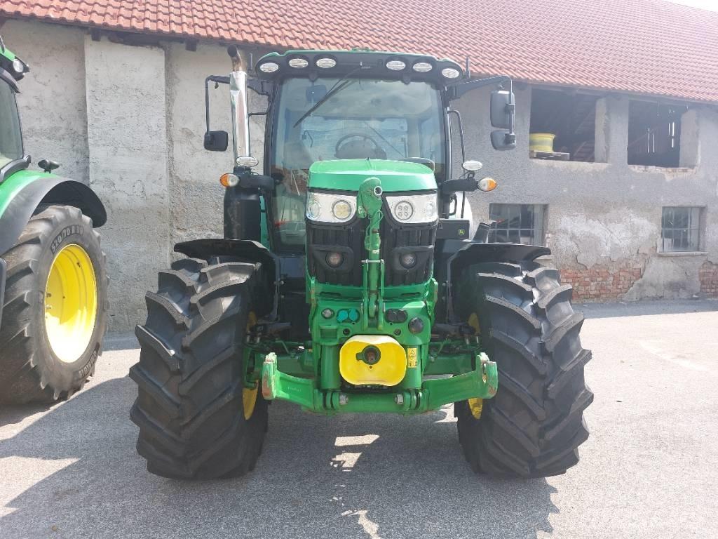 John Deere 6130R 曳引機