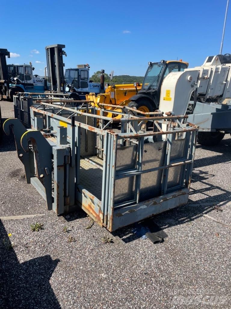 Terex 6025 伸縮臂操作車