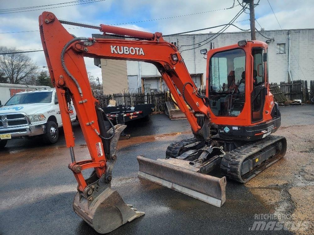 Kubota KX 121-3 小型挖土機/掘鑿機<7t(小型挖掘機)
