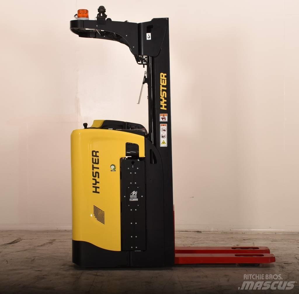 Hyster RS1.6 自走式堆積機