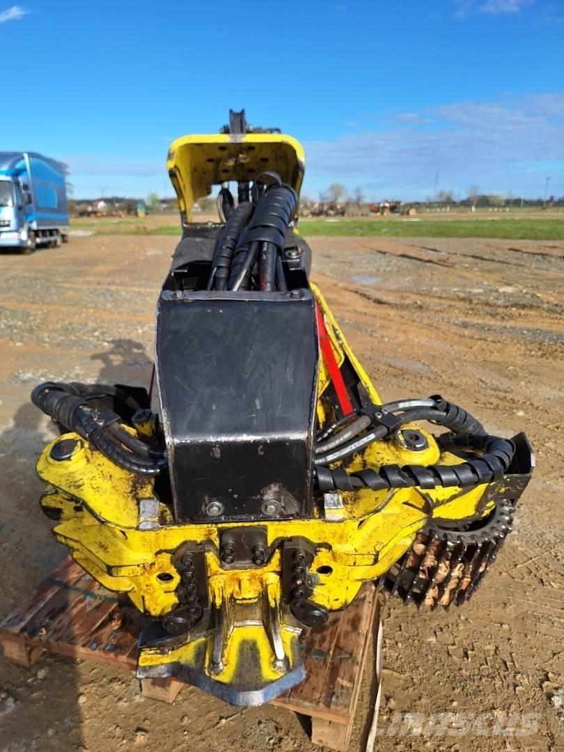 John Deere H270 收穫機頭