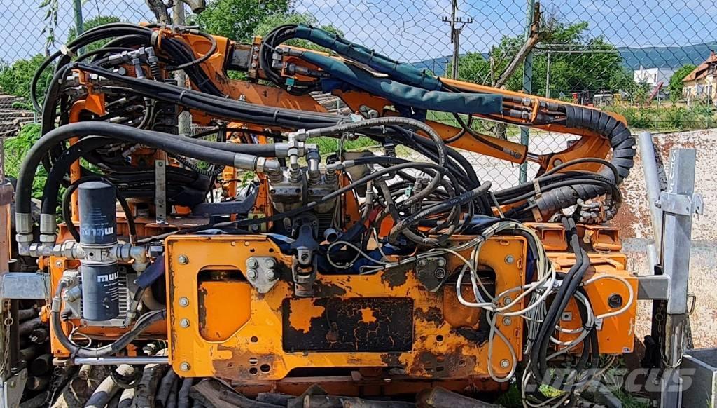 Mulag MRF300 裝載與牽引式割草機