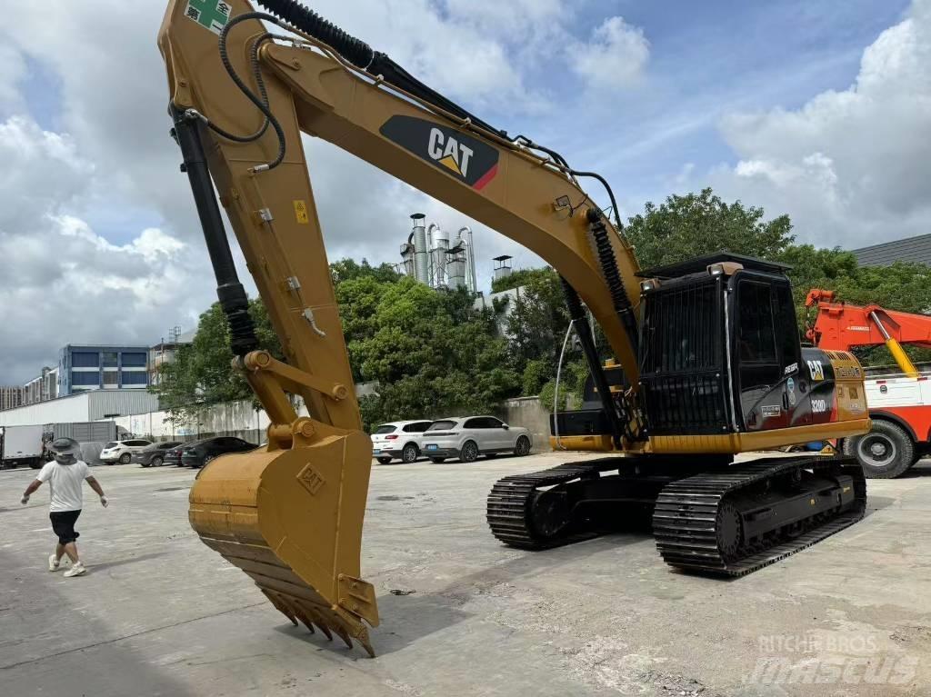 CAT 320D2L 中型挖土機/掘鑿機/挖掘機 7t-12t