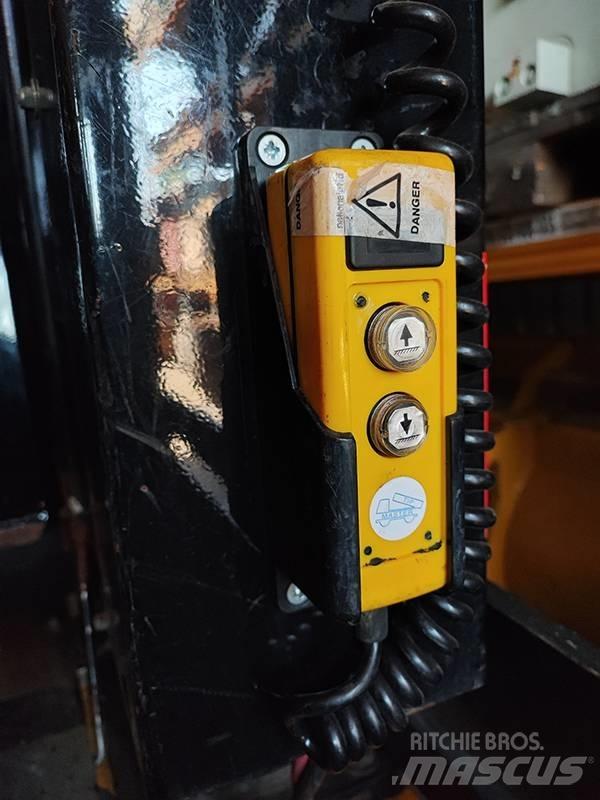 Bradshaw FB2 終端式曳引機