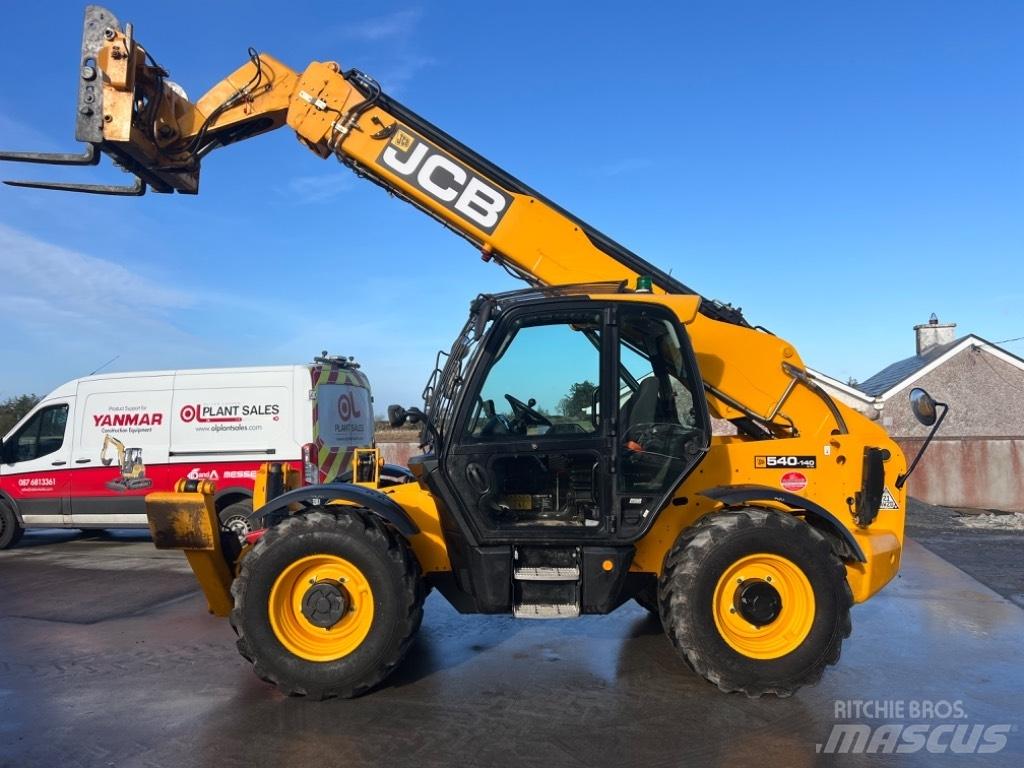 JCB 540-140 Hi Viz 伸縮臂操作車