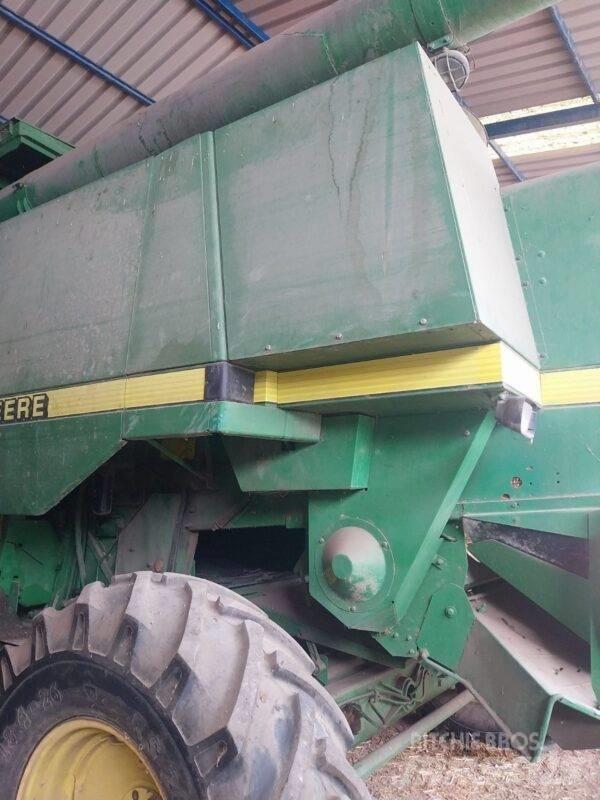 John Deere CTS Rice 聯合收穫機