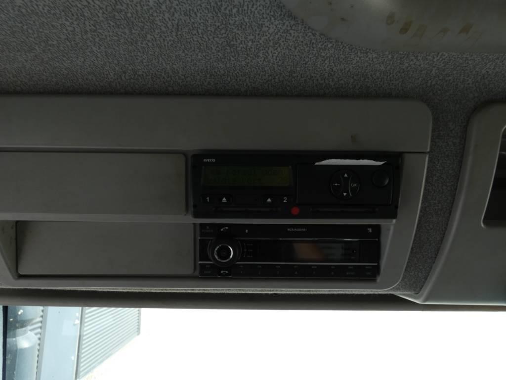 Iveco 150E 25 起重機卡車