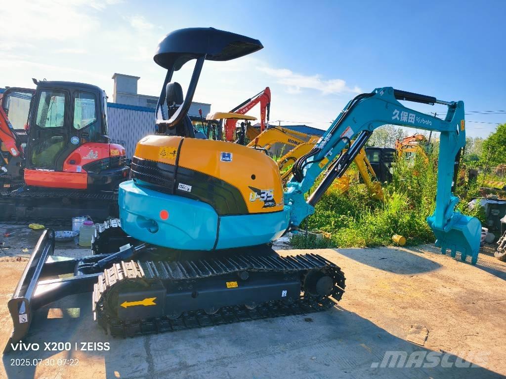 Kubota U 35 小型挖土機/掘鑿機<7t(小型挖掘機)