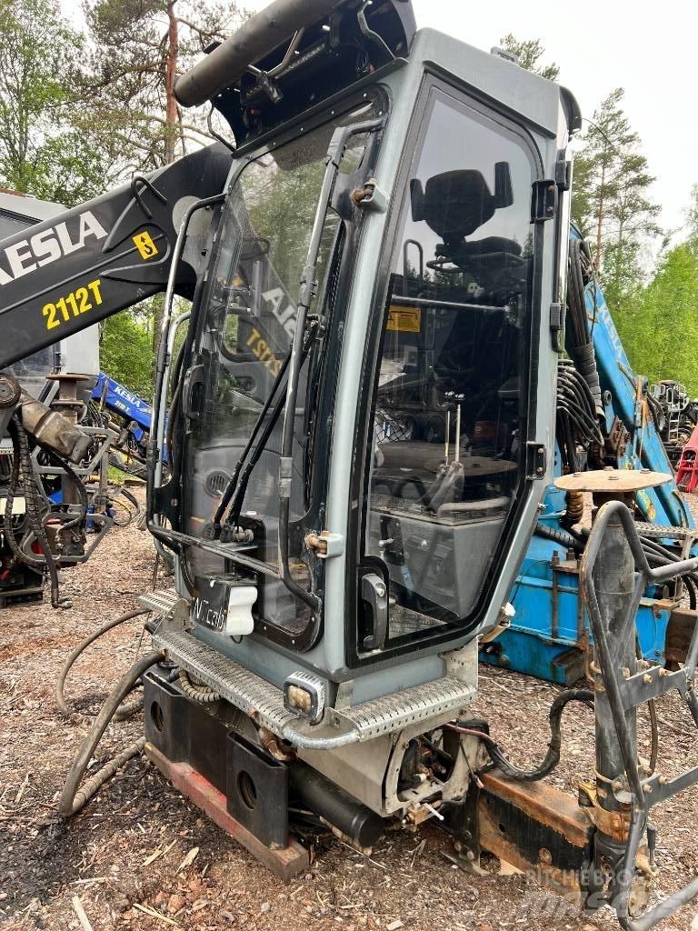Kesla 2112T 木材起重機