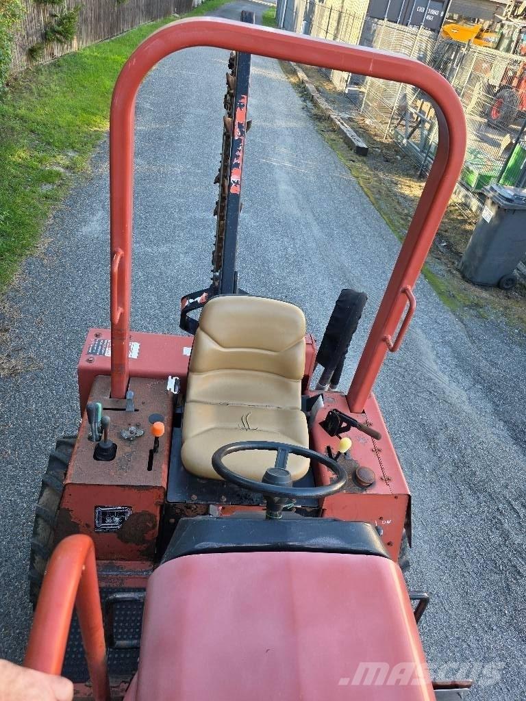 Ditch Witch RT 40 掘溝機