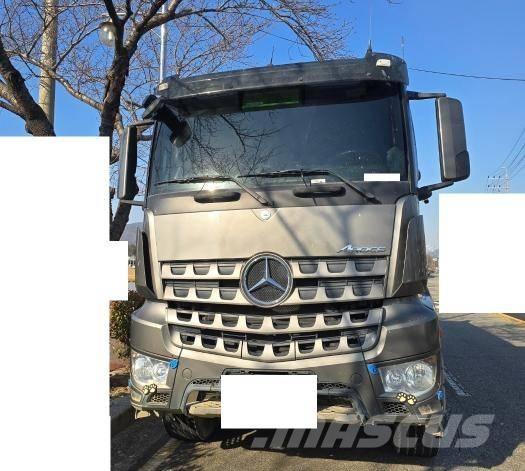 Mercedes-Benz 3951 側卸礦車