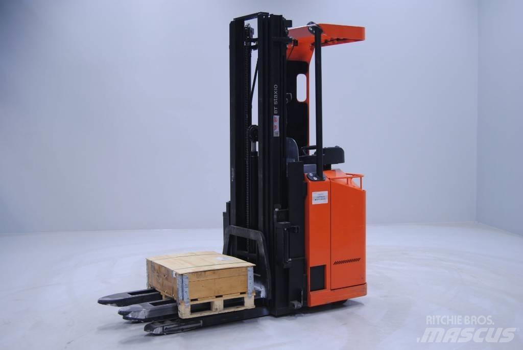 Toyota SSE135L 自走式堆積機
