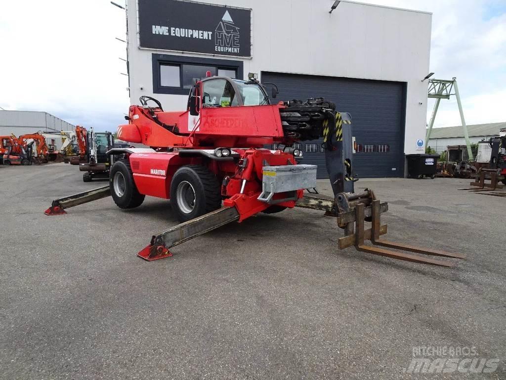Manitou MRT2150 伸縮臂操作車