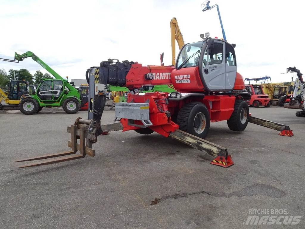 Manitou MRT2150 伸縮臂操作車