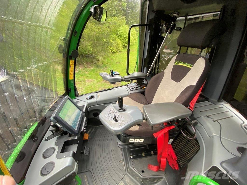 John Deere 1270 G 收穫機