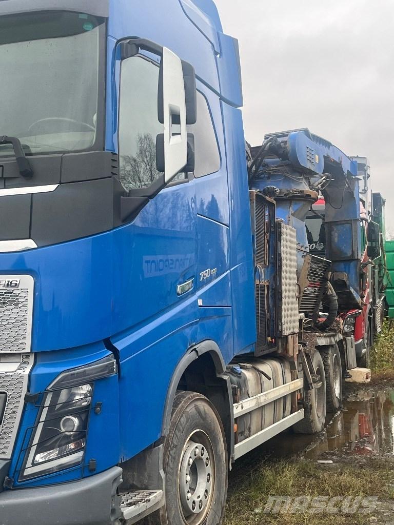 Volvo FH 750 木材分離器和切割機