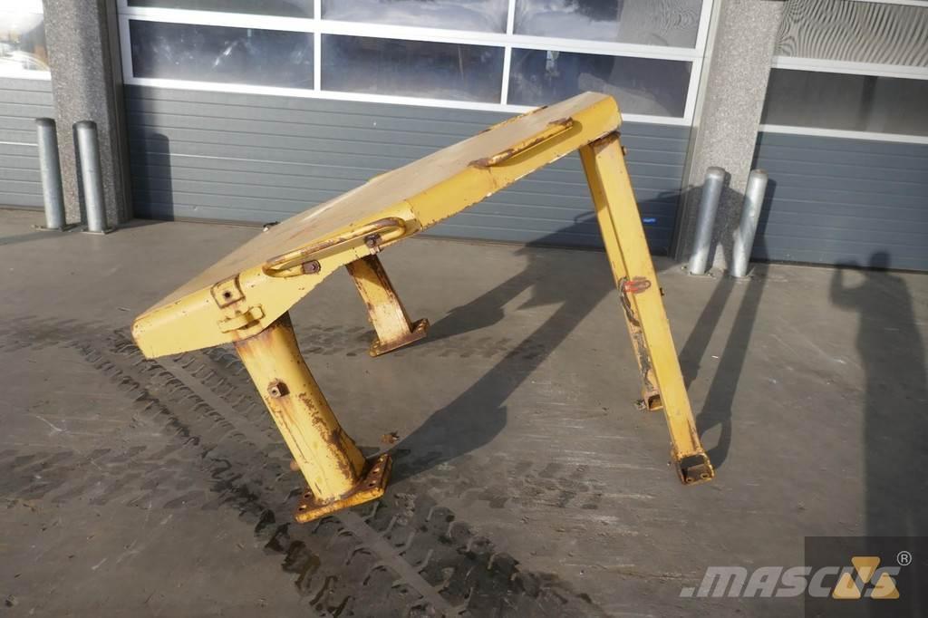 CAT D8N O-rops cab 駕駛室與內部