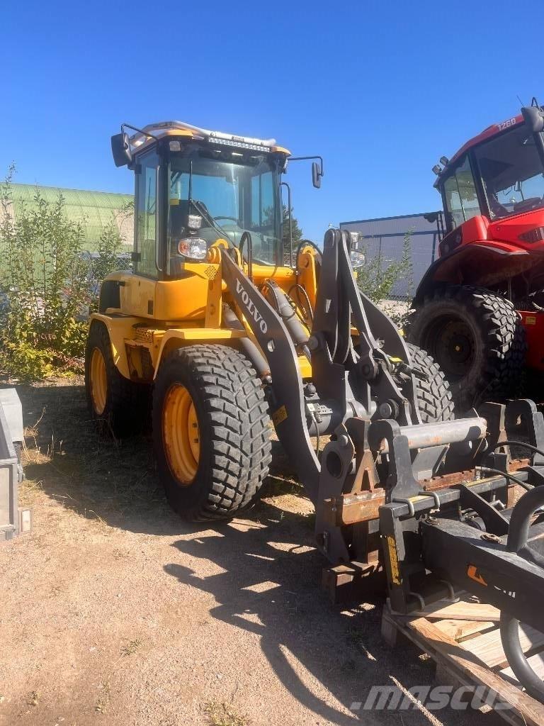 Volvo L 35 GT 輪胎式裝載機