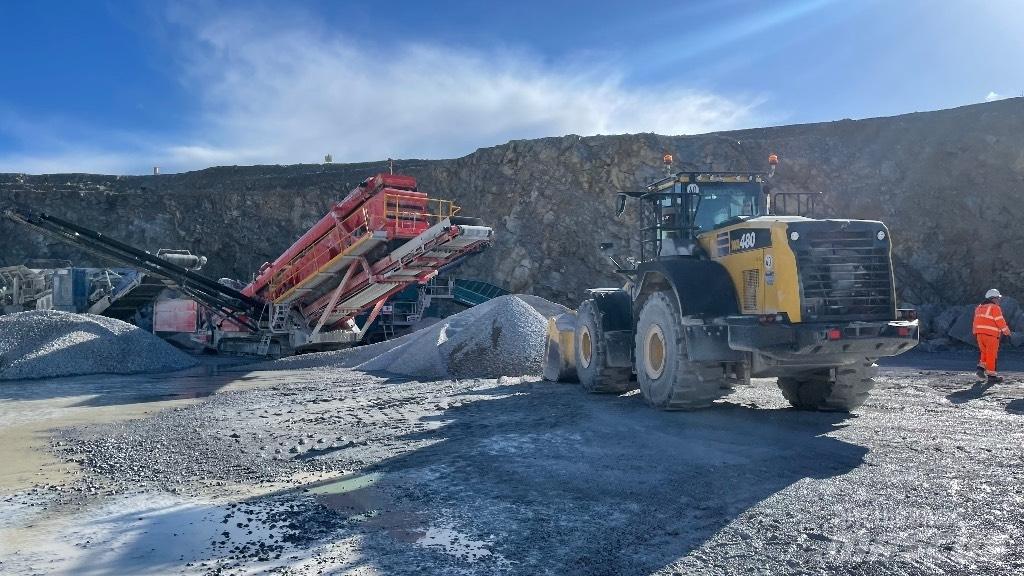 Komatsu WA480 輪胎式裝載機