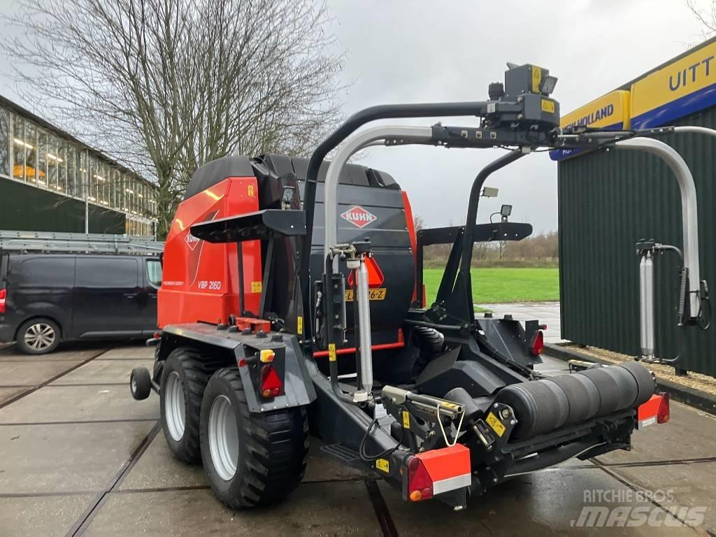 Kuhn VBP 2160 圓型牧草打包機