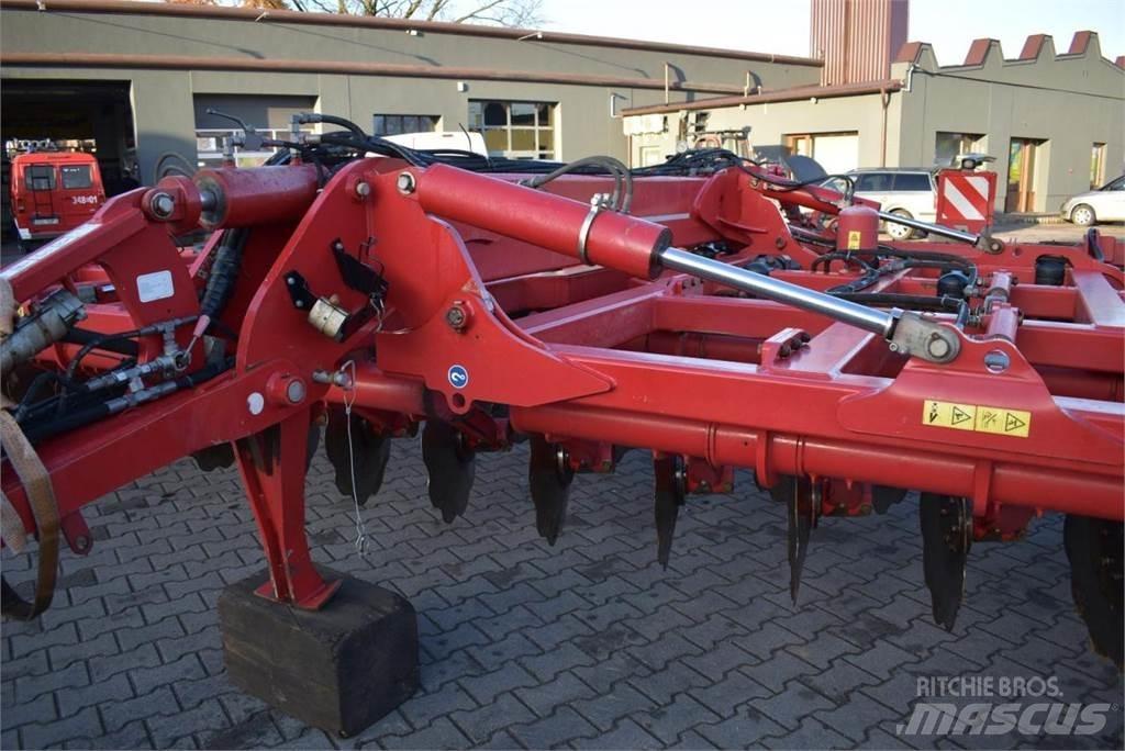 Horsch Tiger 8MT 中耕管理機