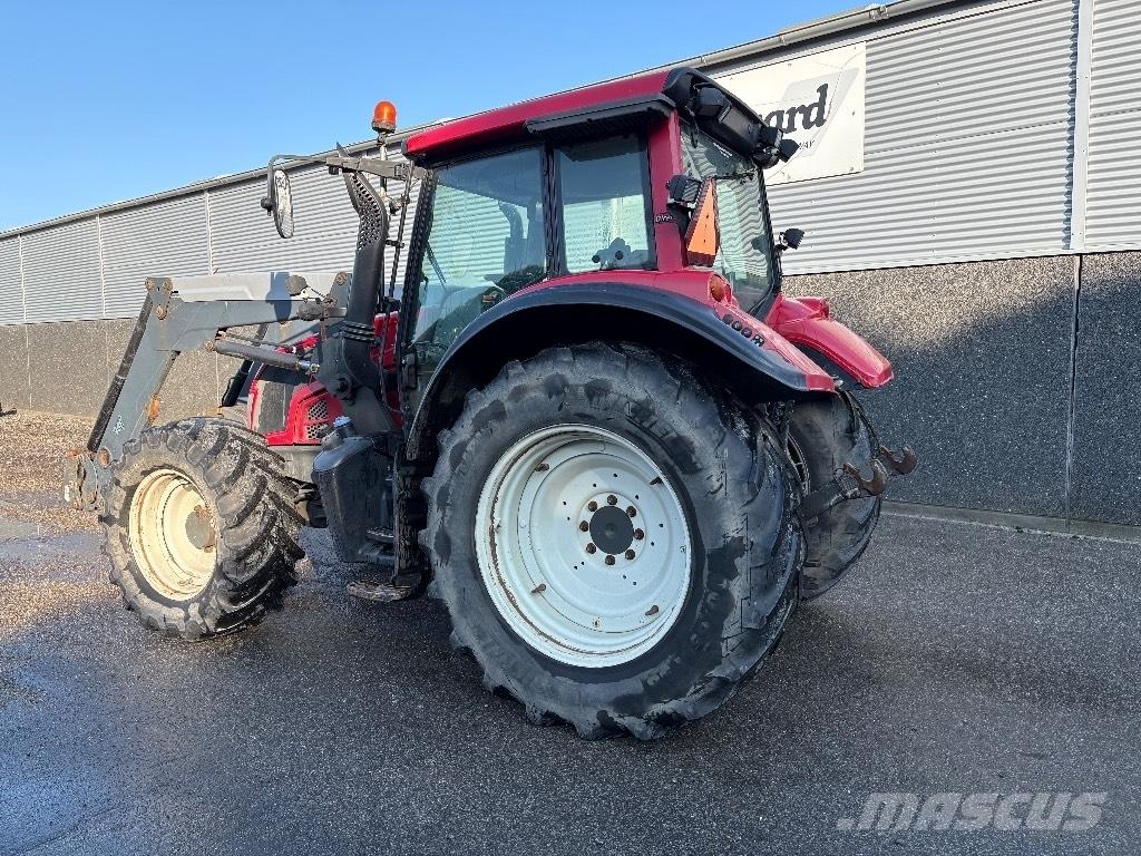 Valtra N 143 曳引機