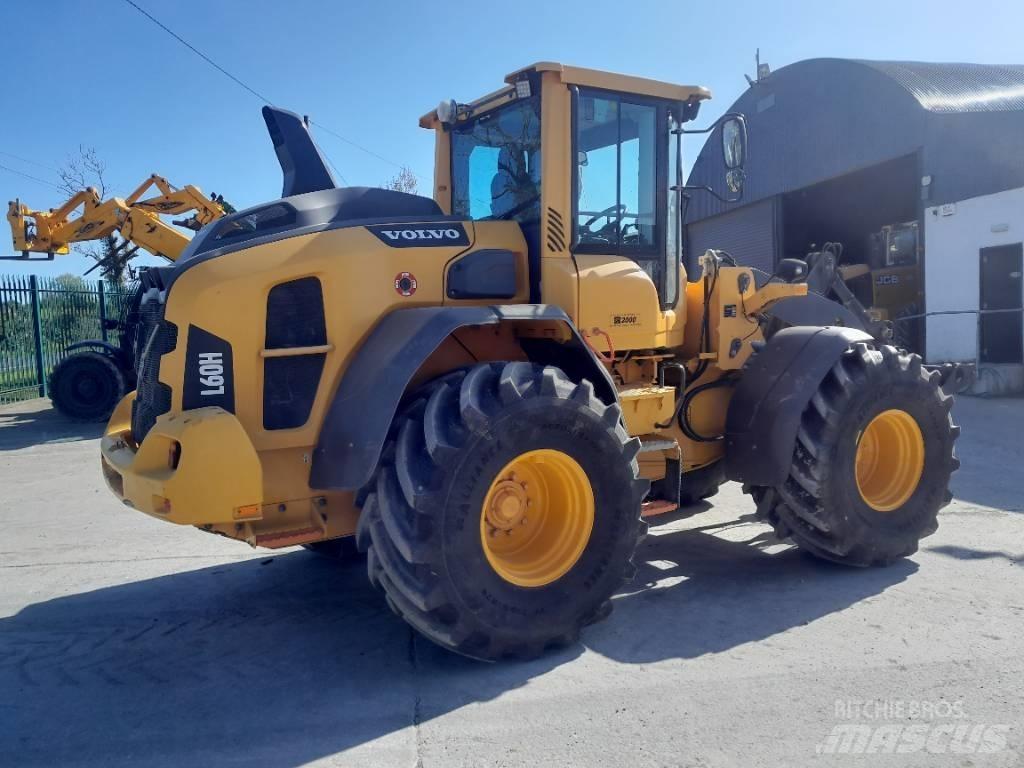 Volvo L 60 輪胎式裝載機