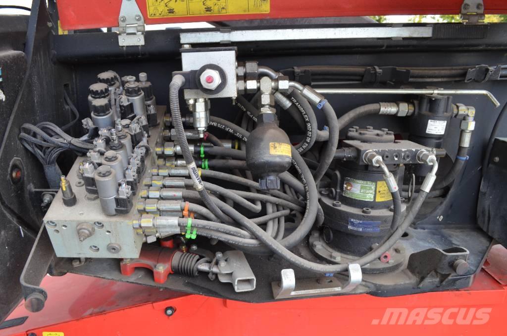 Manitou ManGo 12 曲臂高空作業車