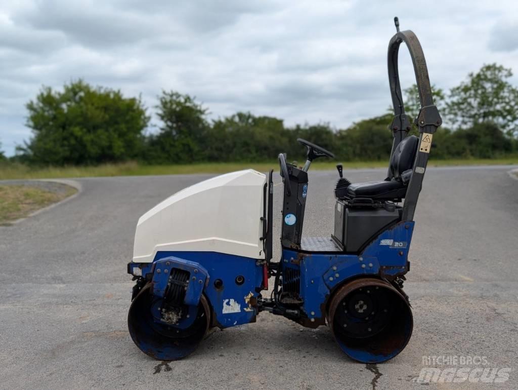 Ammann ARX 20 雙輪滾壓機