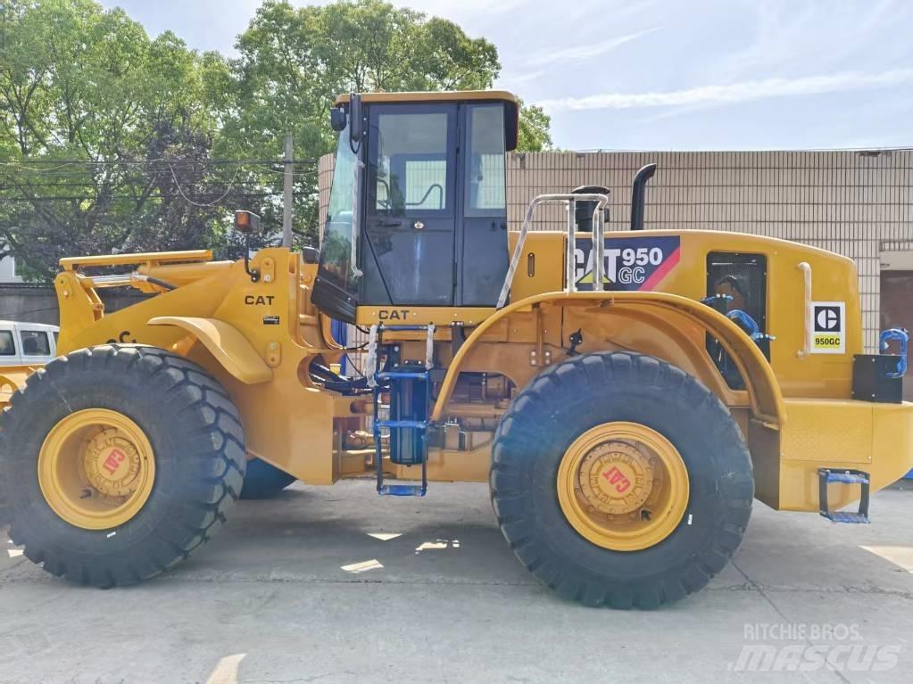 CAT 950 GC 輪胎式裝載機