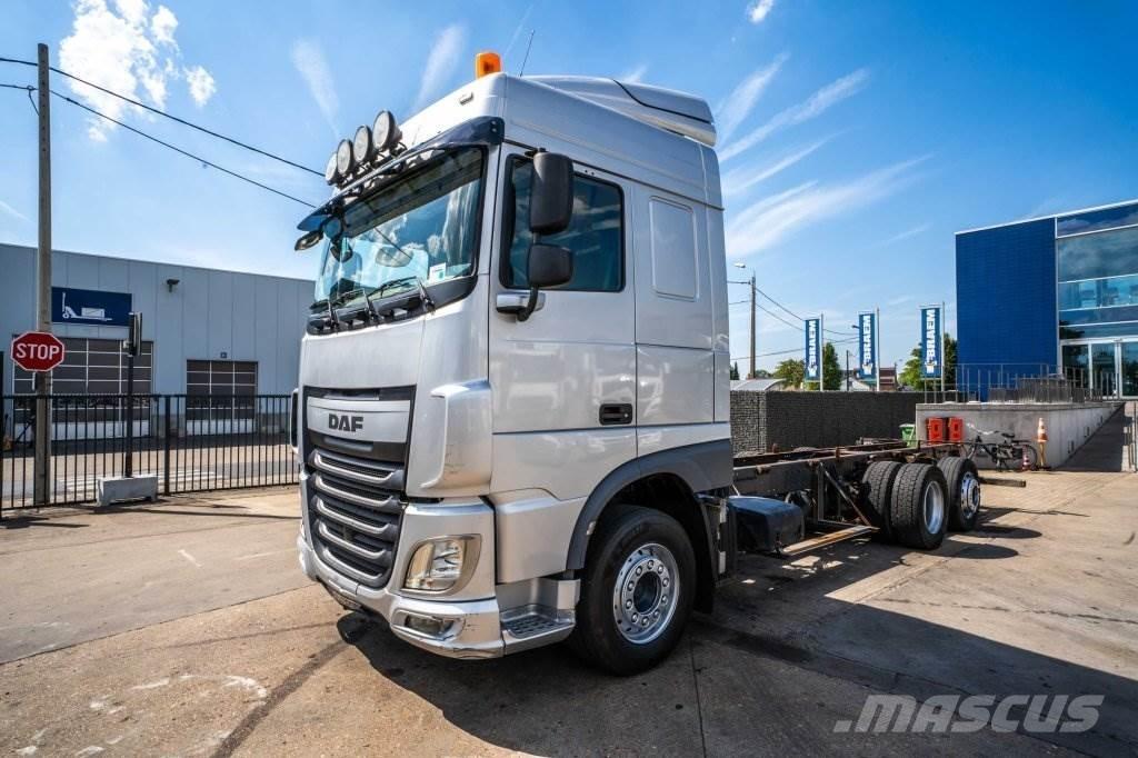 DAF XF 510 商用底盤車