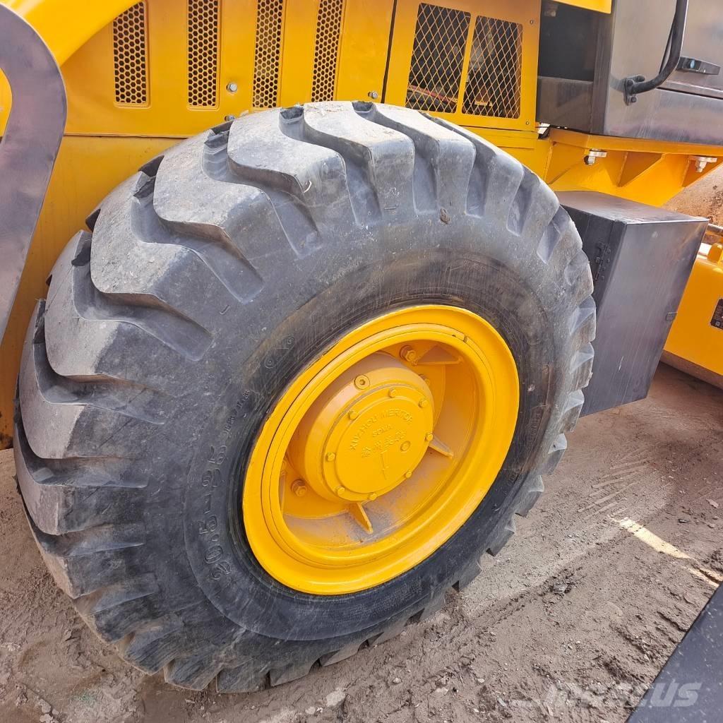XCMG XS 203 J 單輪滾壓機