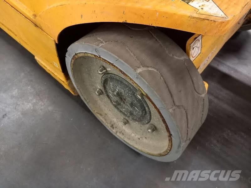 JLG Toucan 8 E 垂直升降工作台