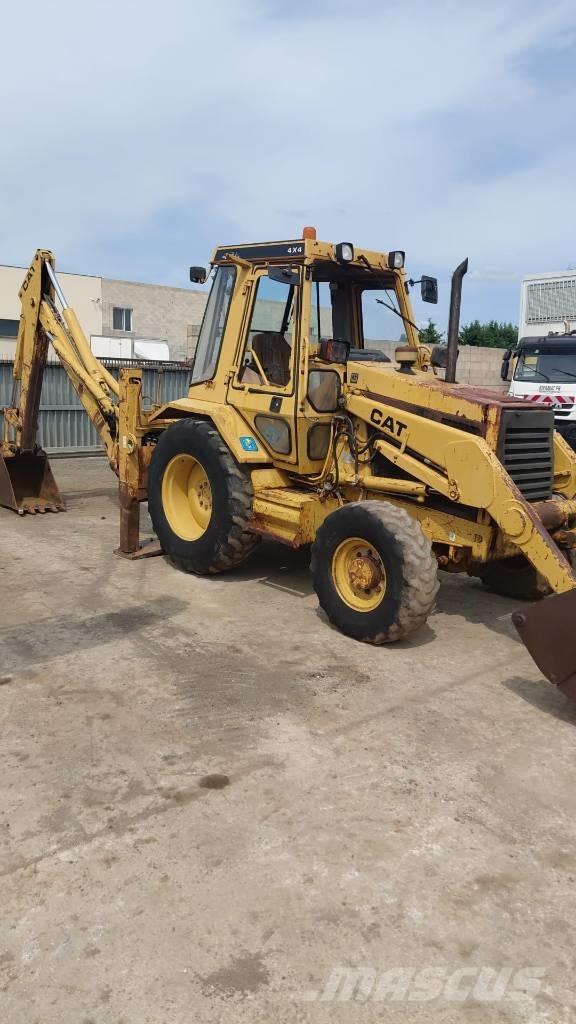 CAT 428 B 4x4 反鏟裝載機