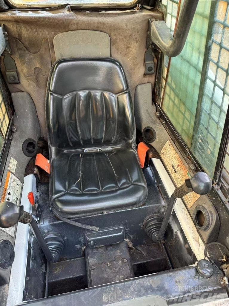 Bobcat S 160 滑移轉向裝載機