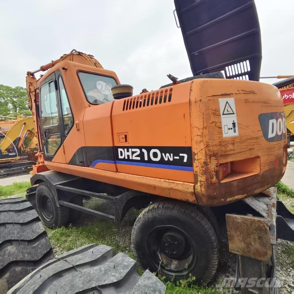 Doosan DH 210 W-7 旋轉式挖土機/掘鑿機/挖掘機
