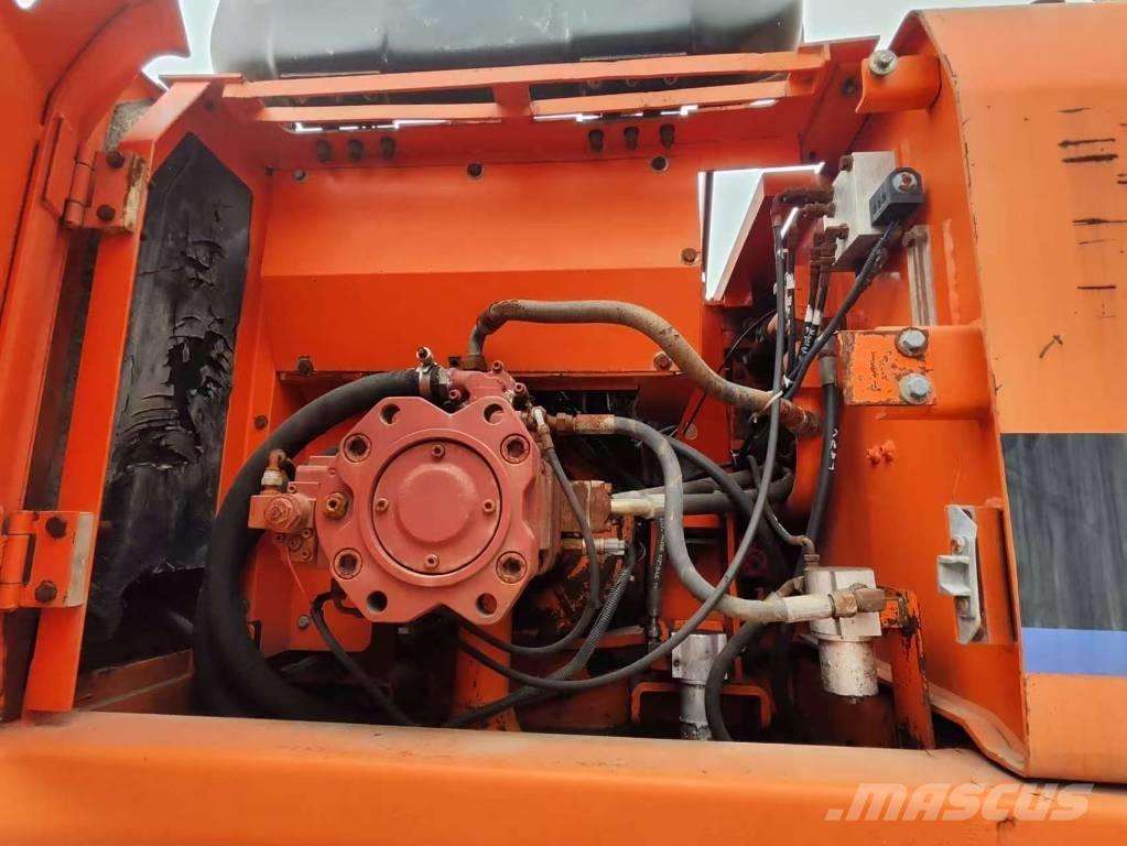Doosan DH 210 W-7 旋轉式挖土機/掘鑿機/挖掘機