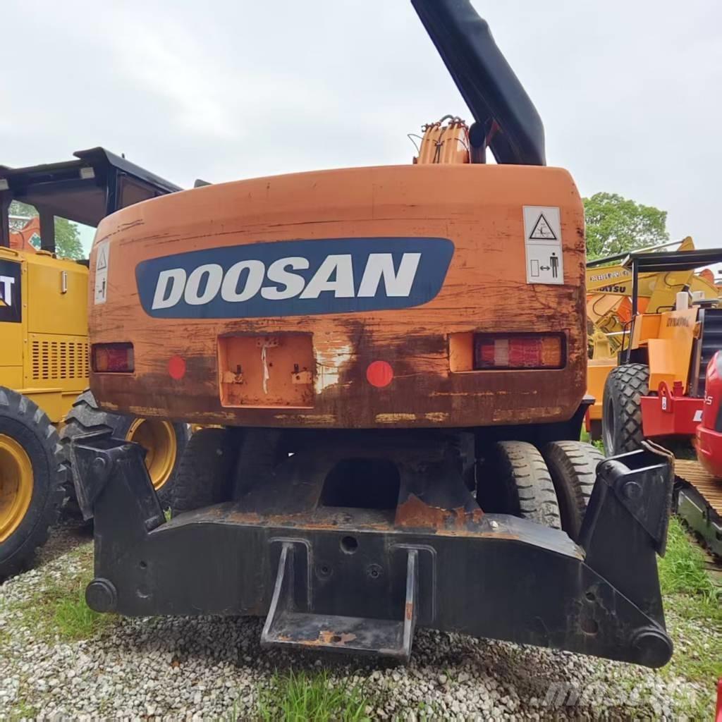 Doosan DH 210 W-7 旋轉式挖土機/掘鑿機/挖掘機