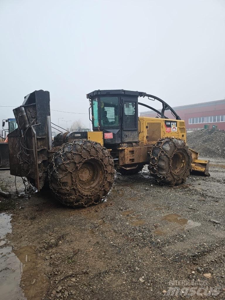 CAT 525 D 集材機