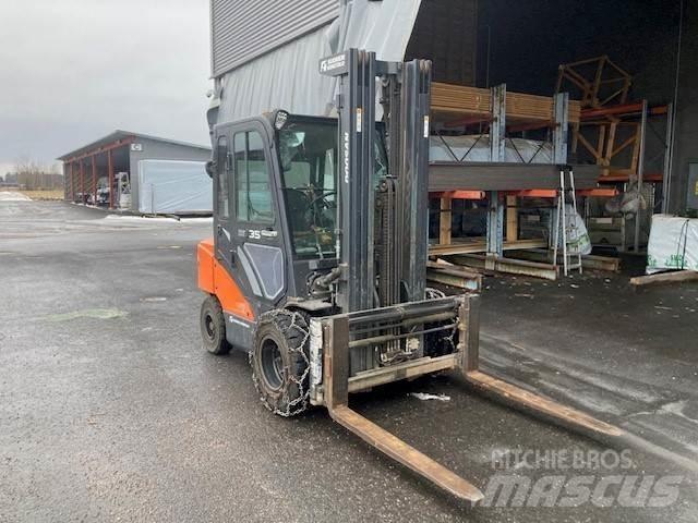 Doosan D35C-7 柴油卡車