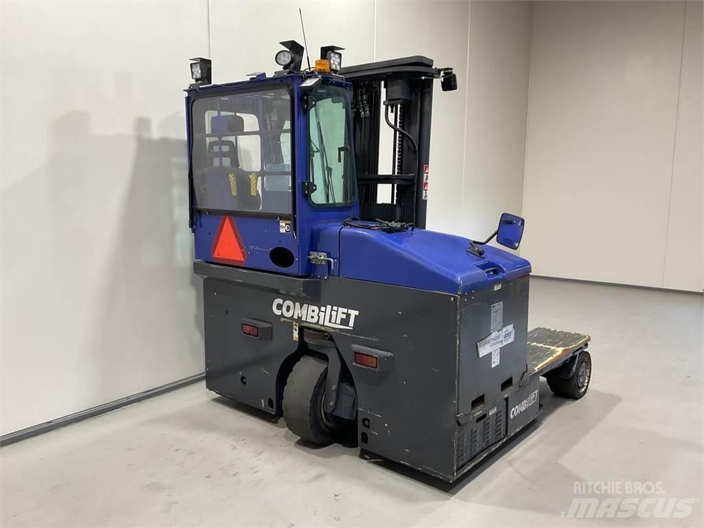 Combilift C4000ET 四向前伸式堆高機(叉車)