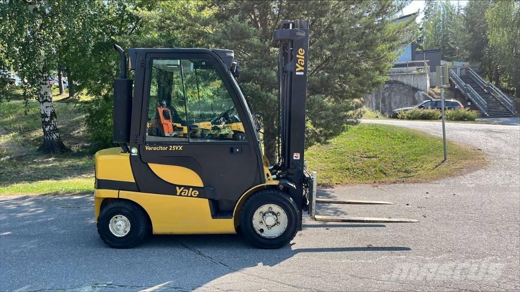 Yale GDP 25 VX 柴油卡車