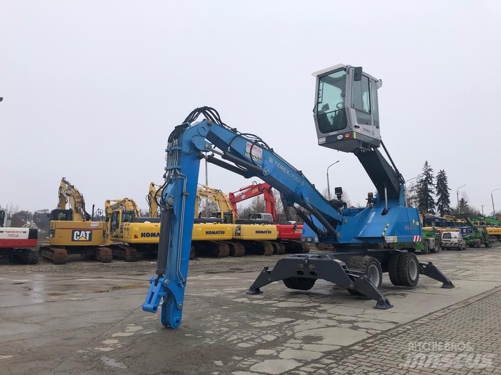 Fuchs MHL 320 廢棄物/工業用操作車