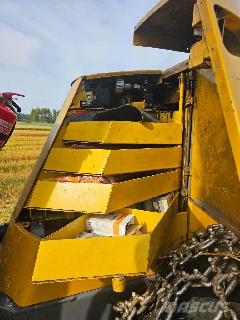 Sampo-Rosenlew HR 46 收穫機